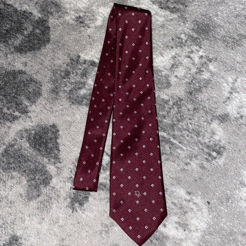 Vintage Christian Dior maroon tie